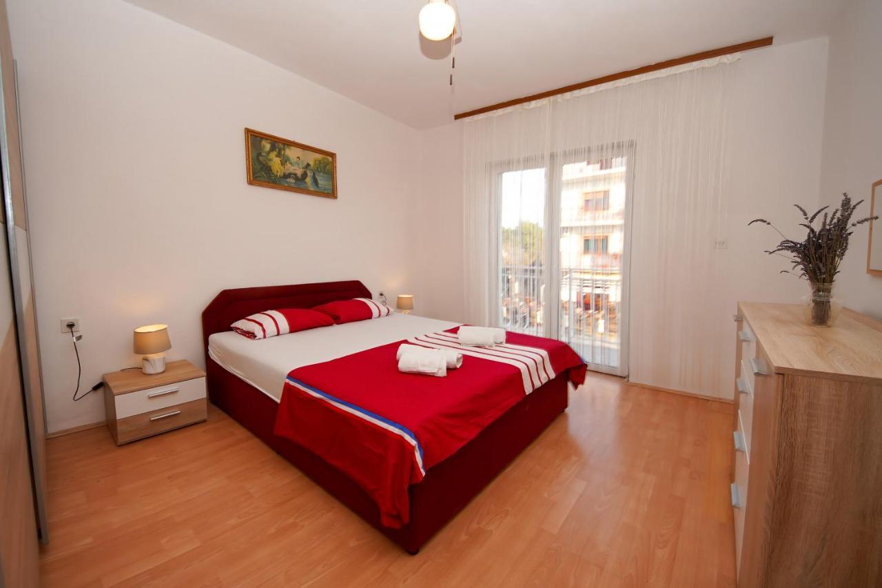 Apartment Ajdukovic Vodice Exterior photo