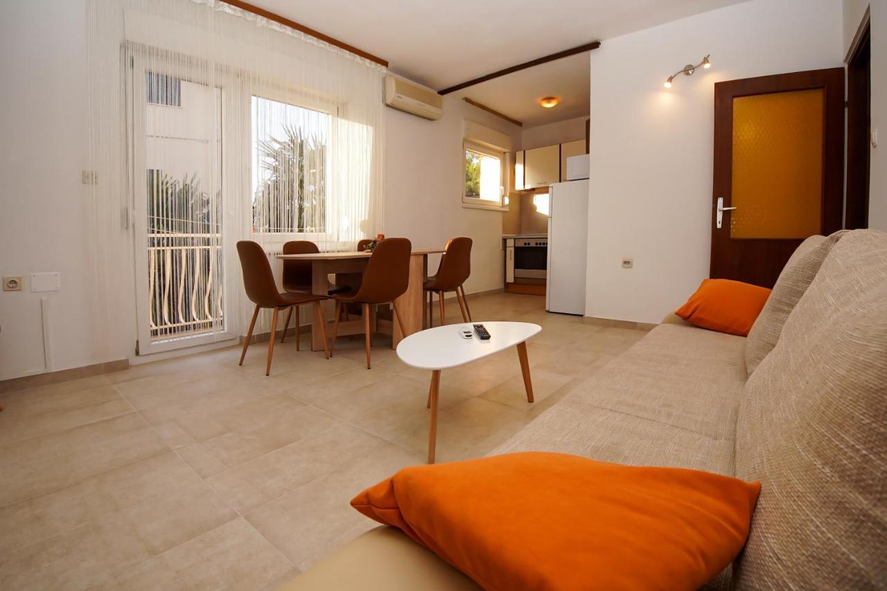 Apartment Ajdukovic Vodice Exterior photo
