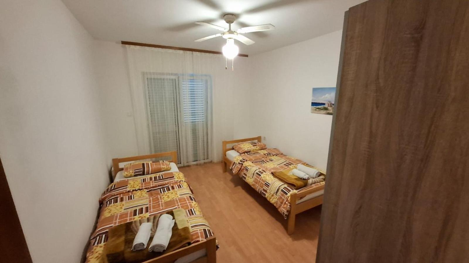 Apartment Ajdukovic Vodice Exterior photo