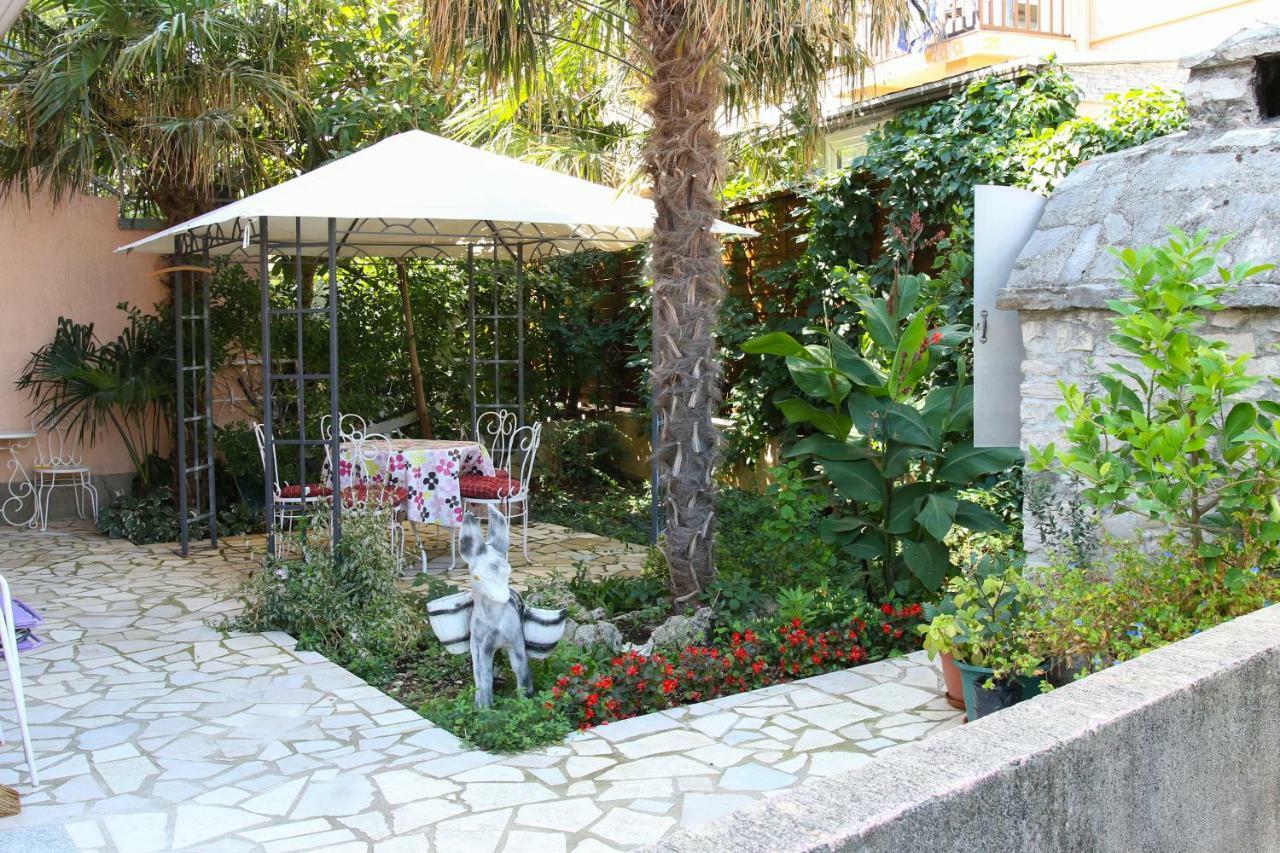 Apartment Ajdukovic Vodice Exterior photo
